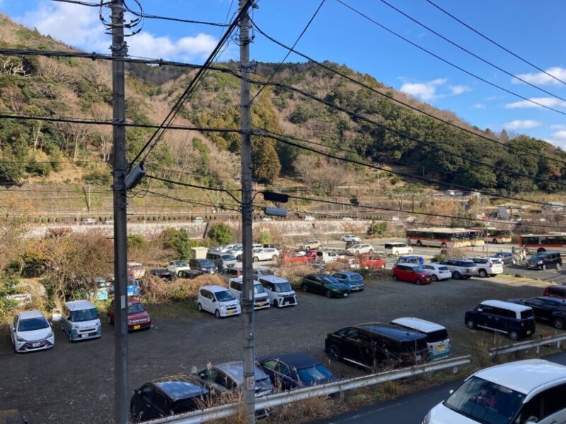 箱根役場前駐車場