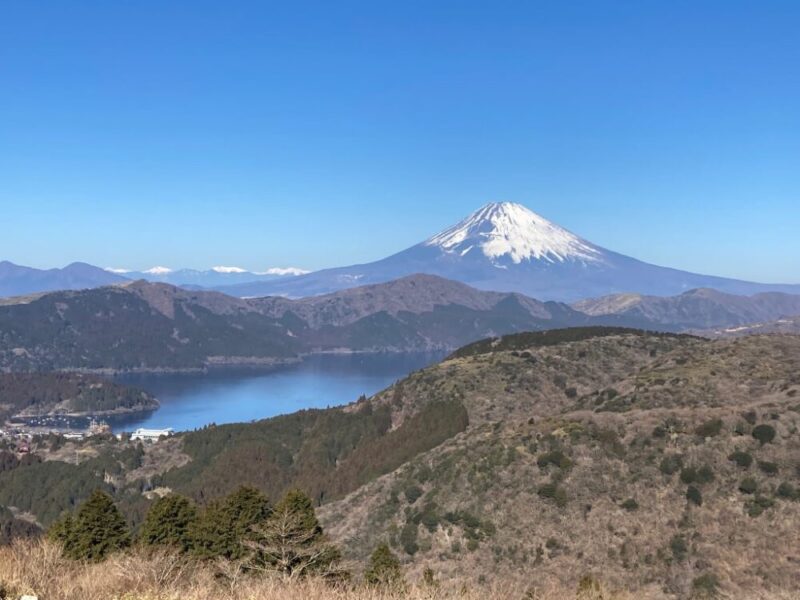 芦ノ湖と富士山が見える景色